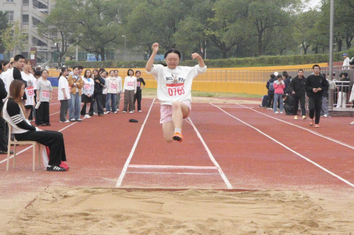 3f13b43b557640e8ac96aa6d7db3eb96.png 图片12.png